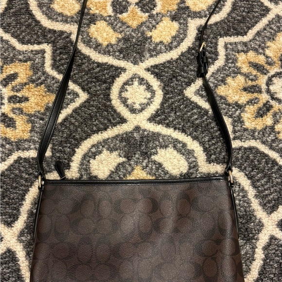 Coach Crossbody - Picture 3 of 8